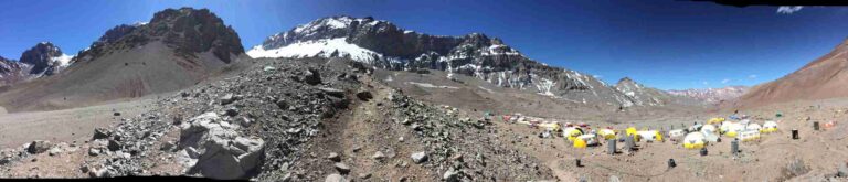 Landscape photo of everest