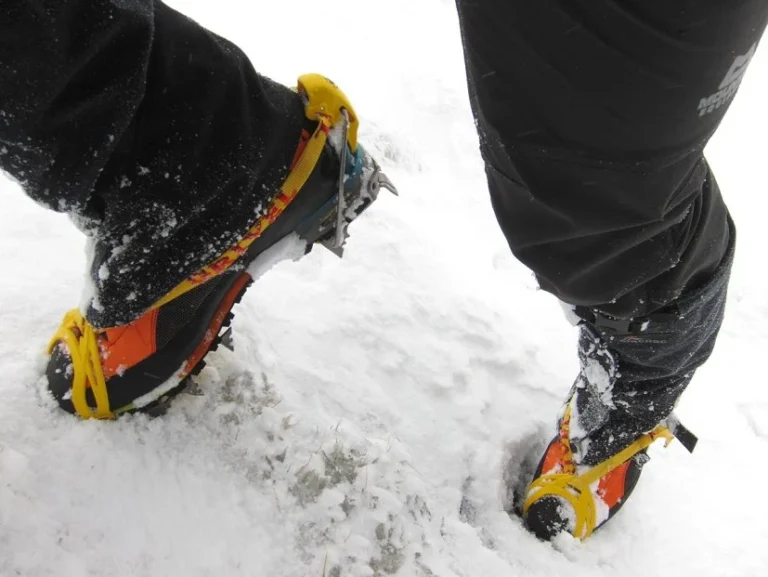 Choosing the Right Mountaineering Boots: Advice for First-Time Climbers.